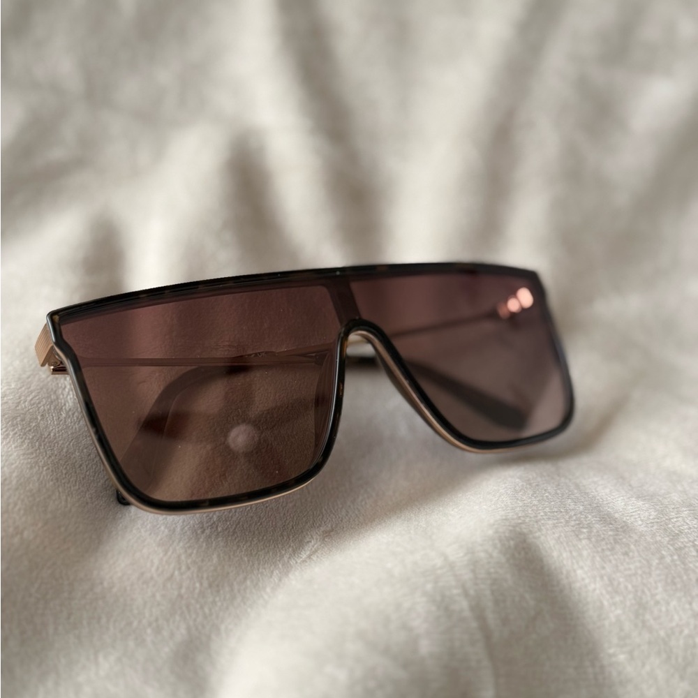 Quay Nightfall Remixed  Sunglasses
